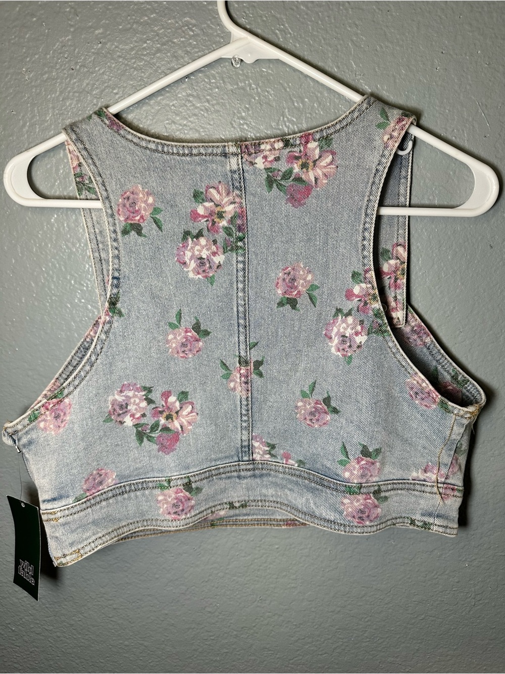 wild fable Floral Denim V-Neck Crop Top - Light Blue & Pink - Picture 6 of 6
